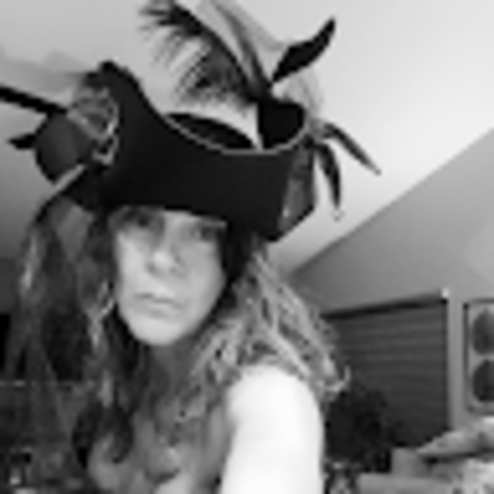 Meet your Posher, Sandy